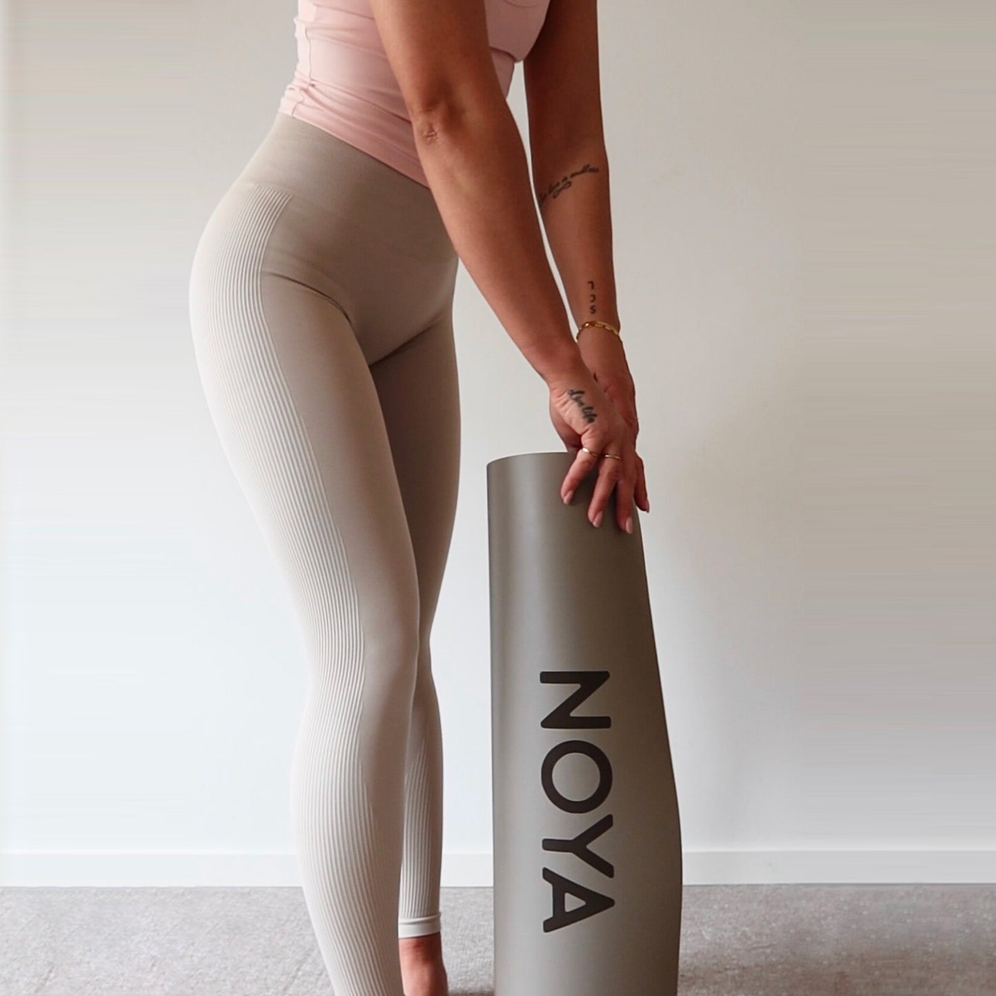 NOYA Foundation Set - Pebble
